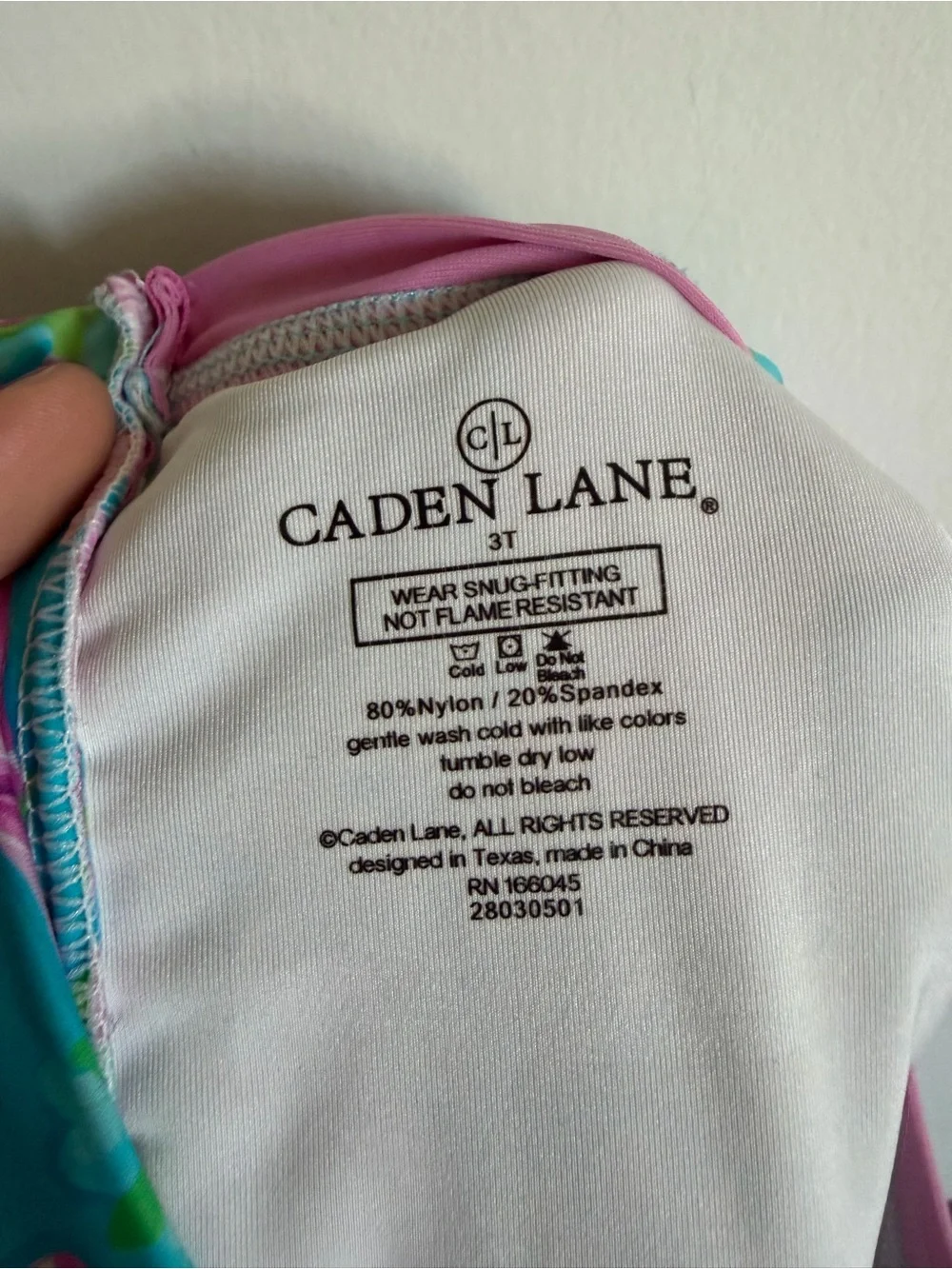 Caden Lane Toddler Girls Bow Print Long Sleeve Rash Guard Ruffle Bottom Swimsuit - Picture 7 of 7